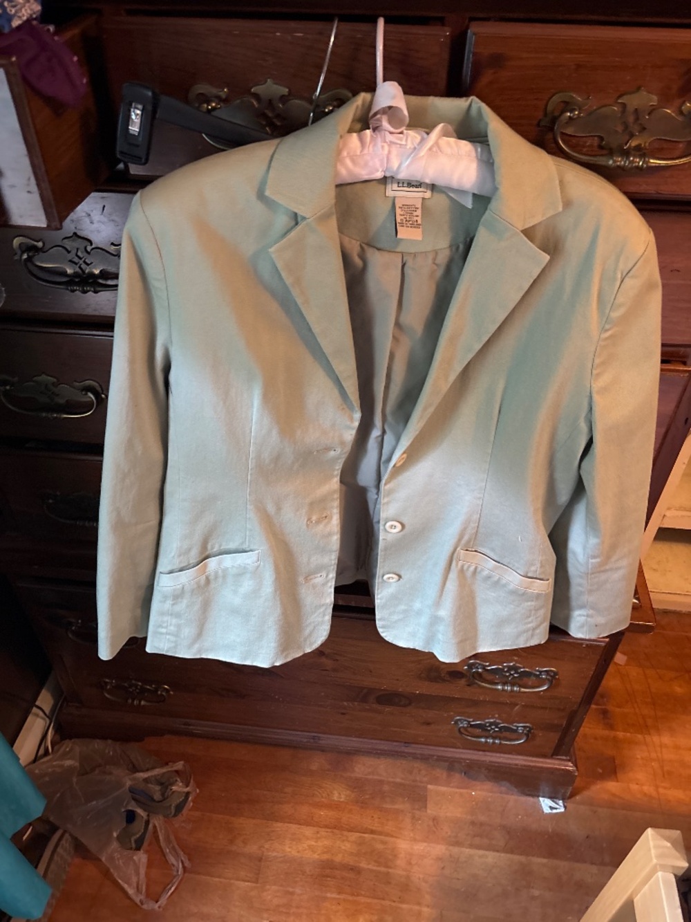 Blazer - Picture 4 of 4